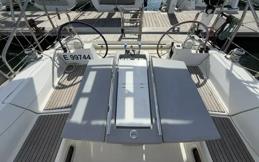 slider 5 Beneteau Oceanis 41