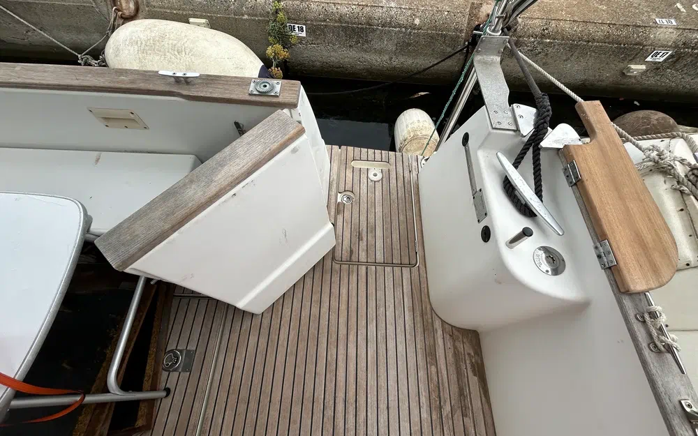 slider 21 Beneteau Antares 980 Fly