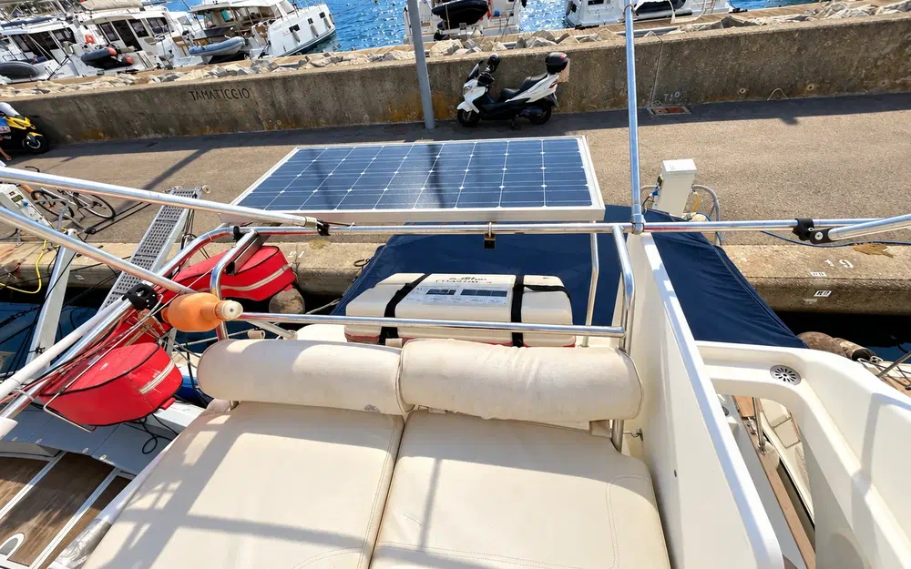 slider 7 Beneteau Antares 980 Fly