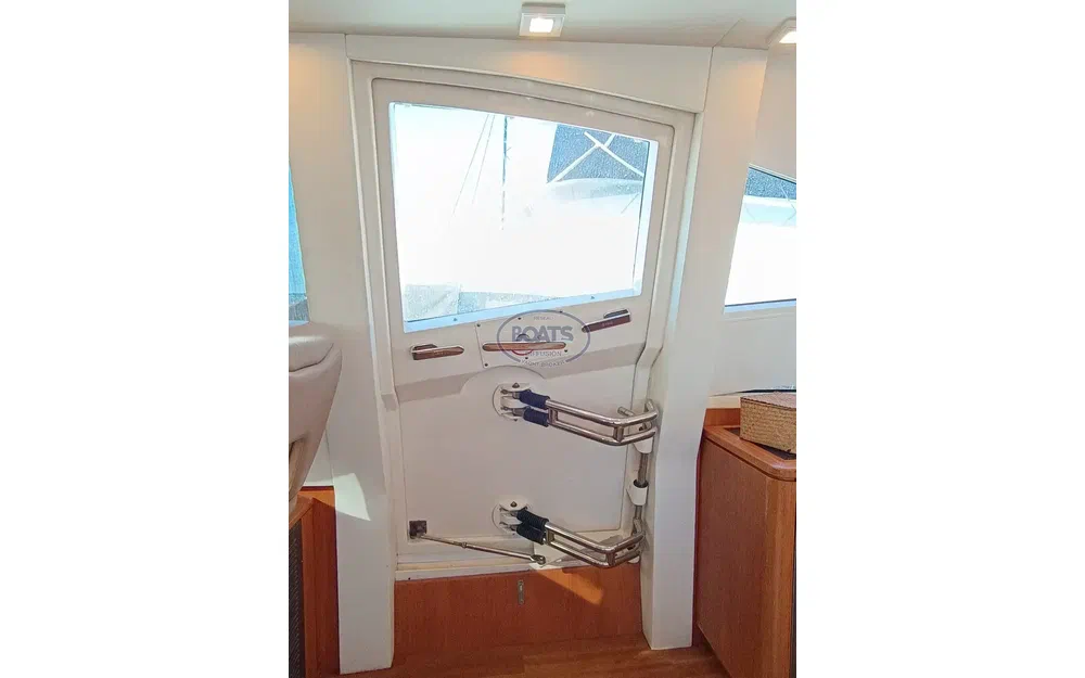 slider 14 Queens Yachts 62