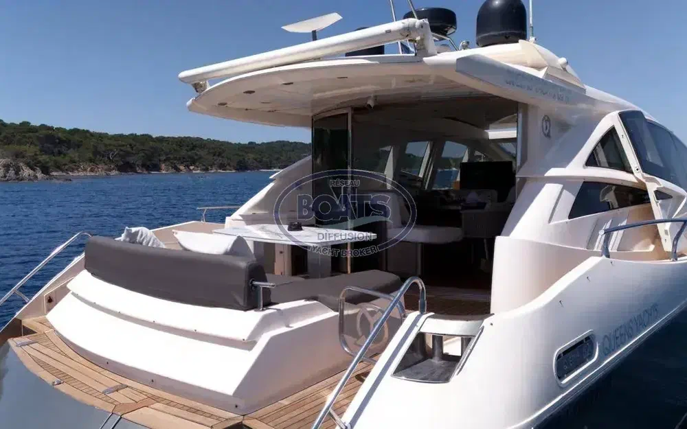 slider 1 Queens Yachts 62