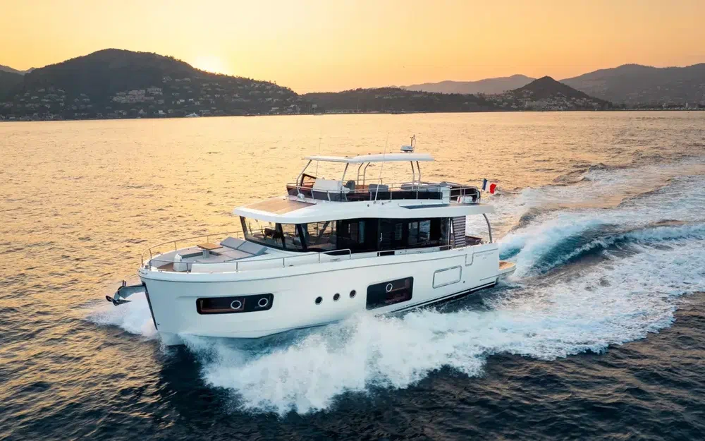 slider 0 Beneteau Swift Trawler 54