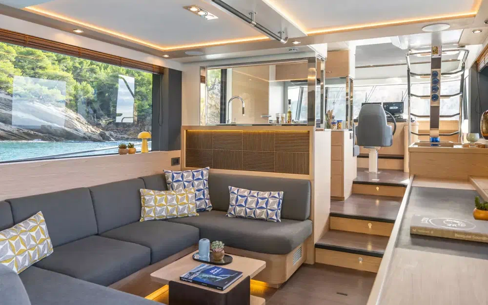 slider 3 Beneteau Swift Trawler 54