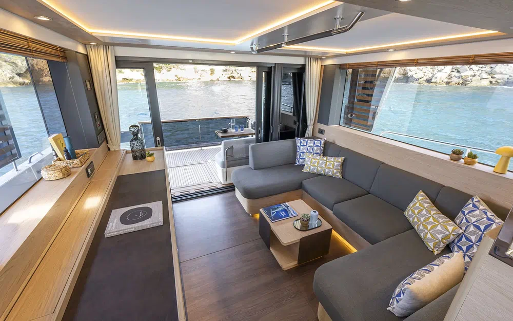 slider 5 Beneteau Swift Trawler 54