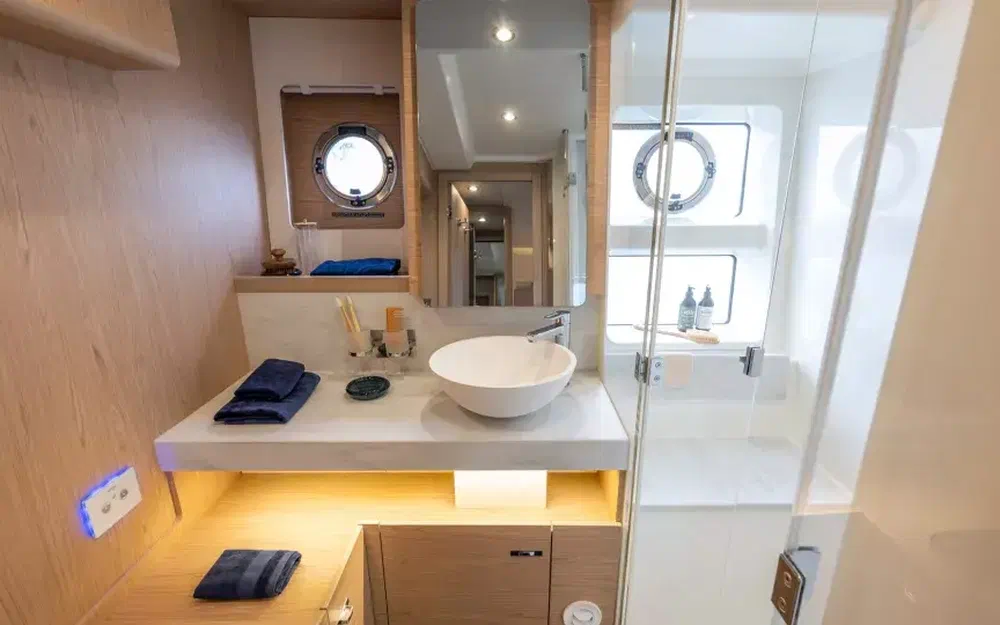 slider 7 Beneteau Swift Trawler 54