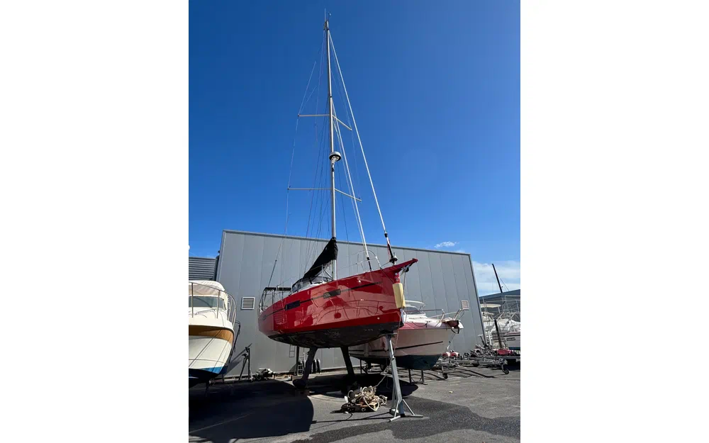 slider 1 RM Yachts RM 1070+