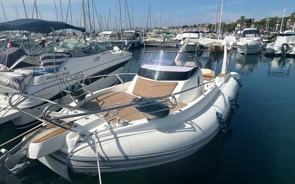 slider 2 Capelli Tempest 850 WA