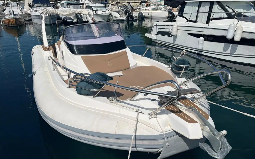 slider 4 Capelli Tempest 850 WA