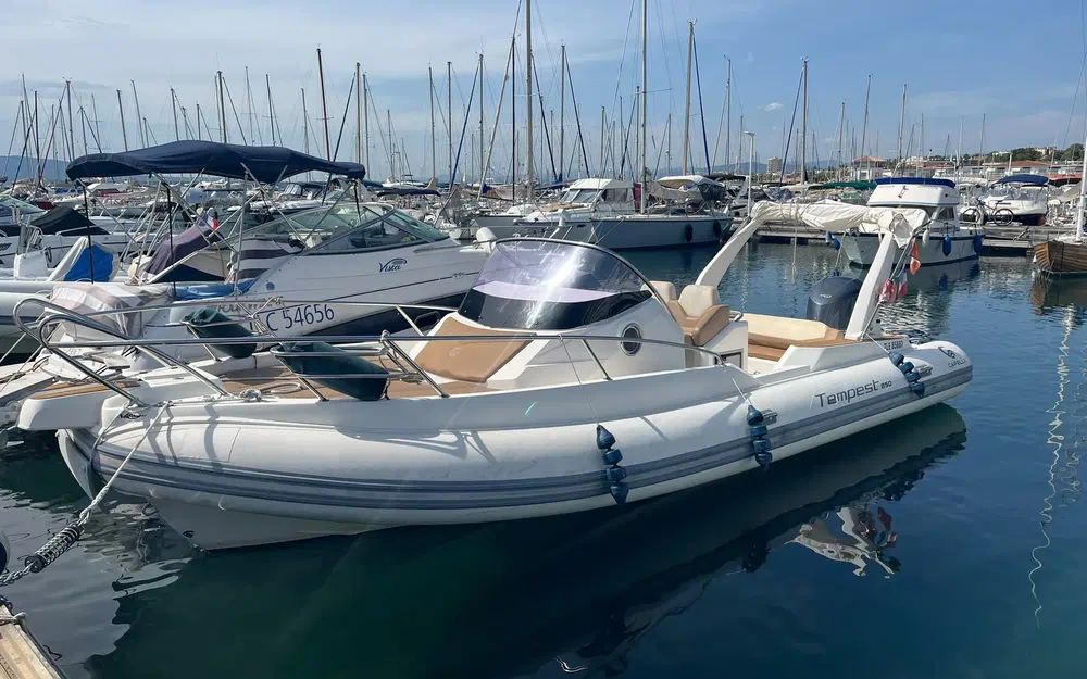 slider 0 Capelli Tempest 850 WA