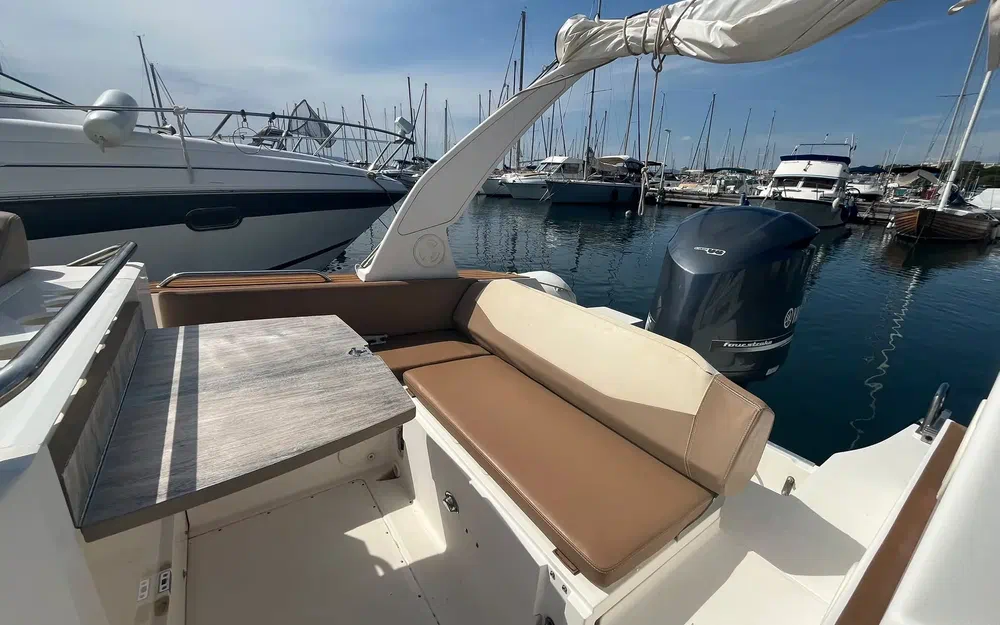 slider 10 Capelli Tempest 850 WA