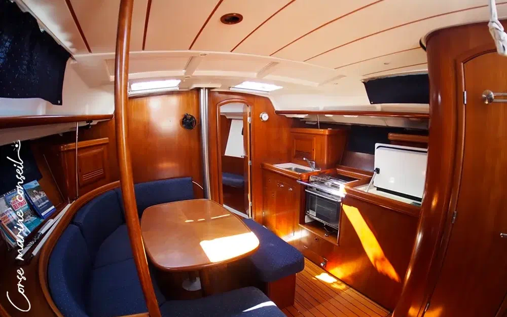 Beneteau Oceanis 393 · 2002 en venta en Córcega — foto 6