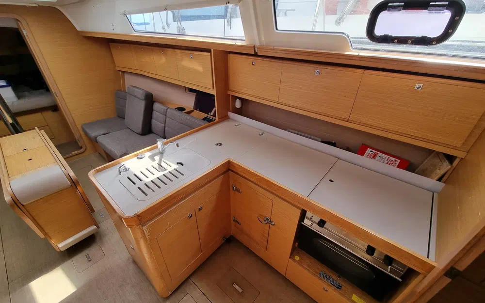 slider 11 Dufour 382 Grand Large