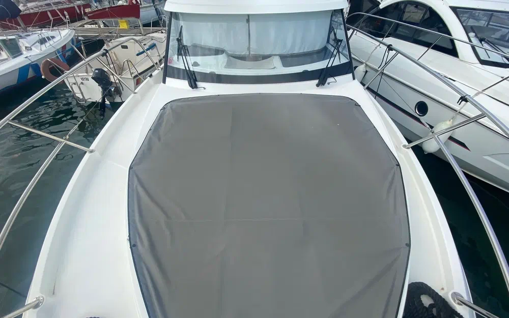 slider 4 Beneteau Antares 11
