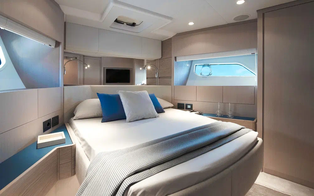 slider 15 Ferretti 500