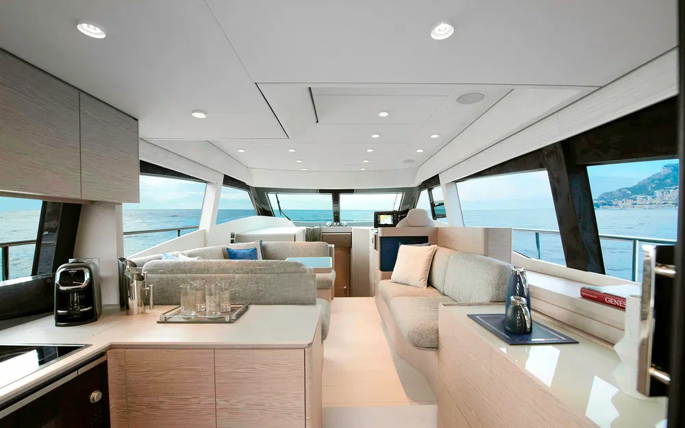 slider 16 Ferretti 500
