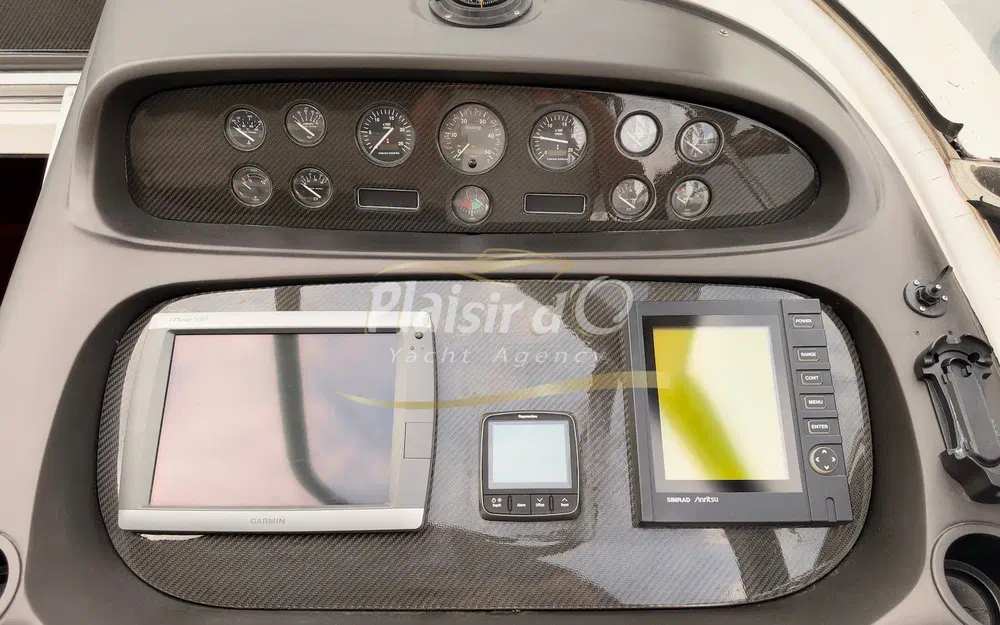 slider 10 Sunseeker Camargue 50