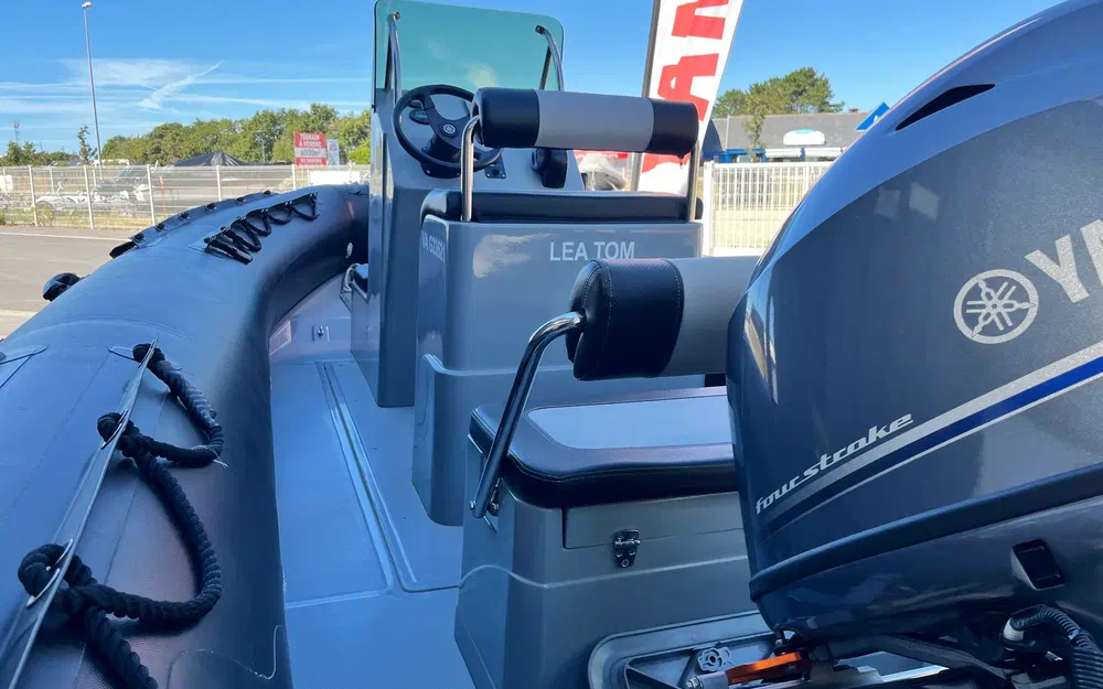 slider 4 3D Tender Patrol 550