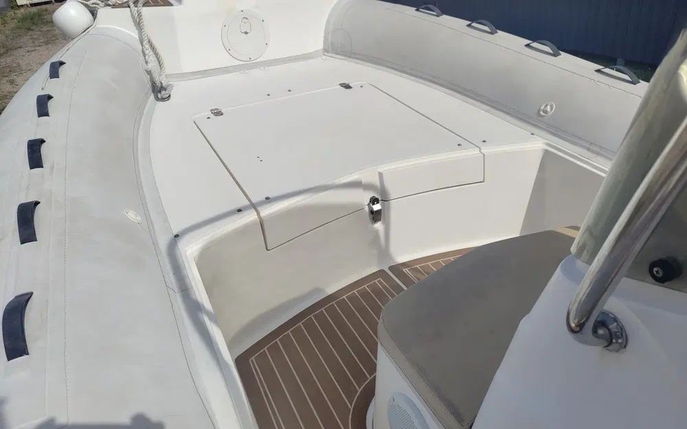 slider 5 Capelli Tempest 700 Sun