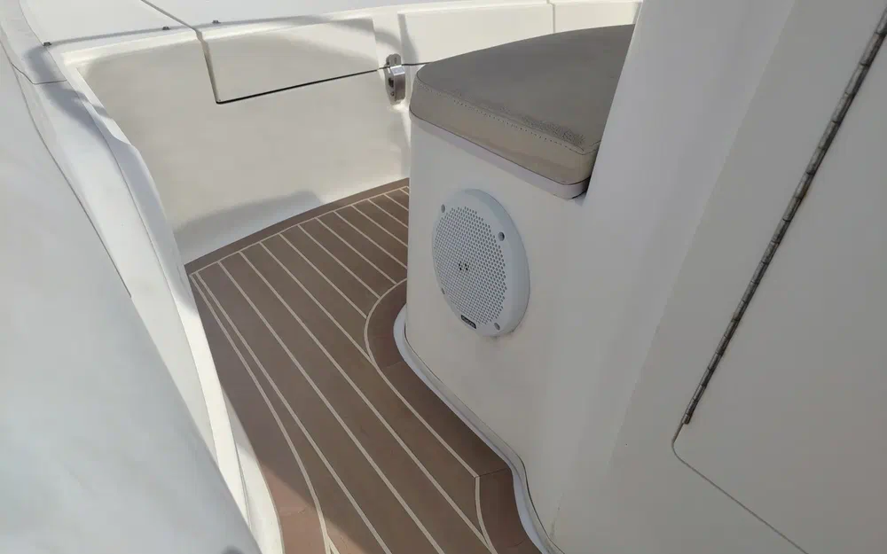 slider 8 Capelli Tempest 700 Sun