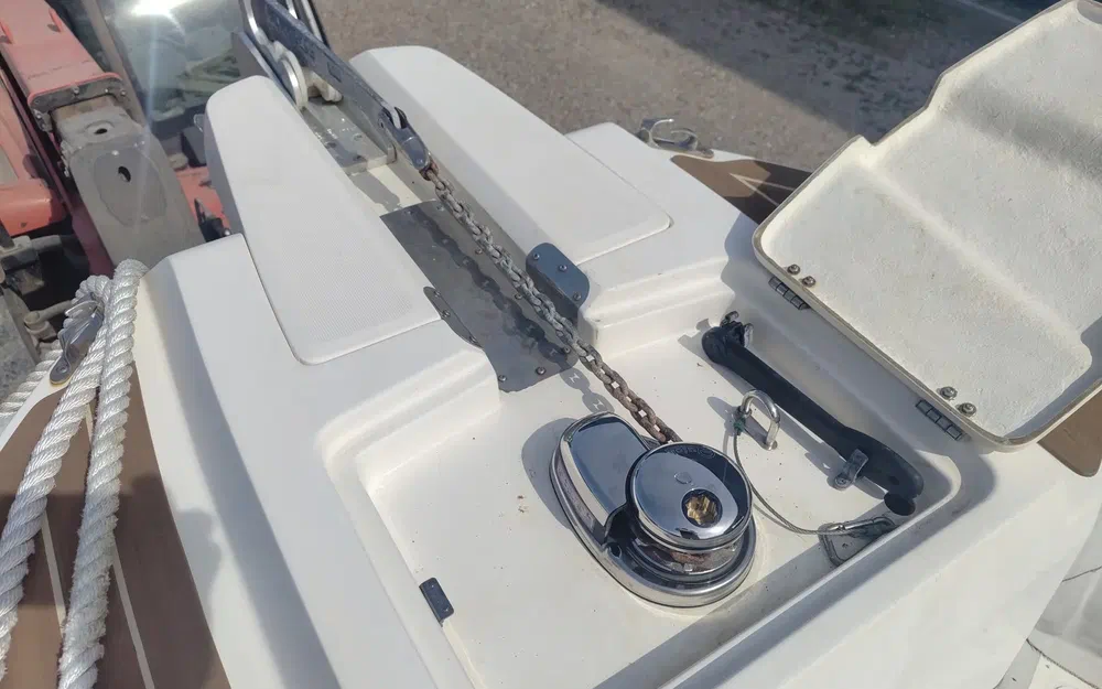 slider 13 Capelli Tempest 700 Sun