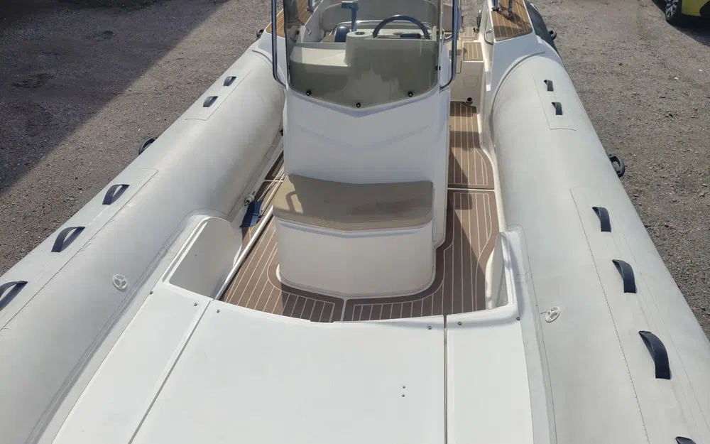 slider 4 Capelli Tempest 700 Sun