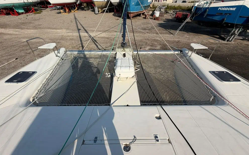 slider 12 Fountaine Pajot Venezia 42