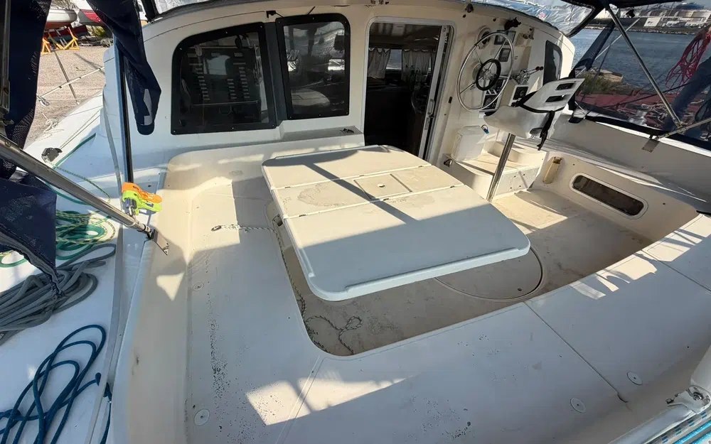 slider 16 Fountaine Pajot Venezia 42