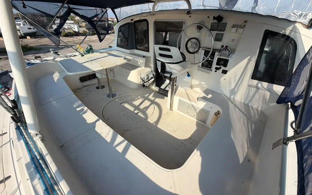 slider 17 Fountaine Pajot Venezia 42