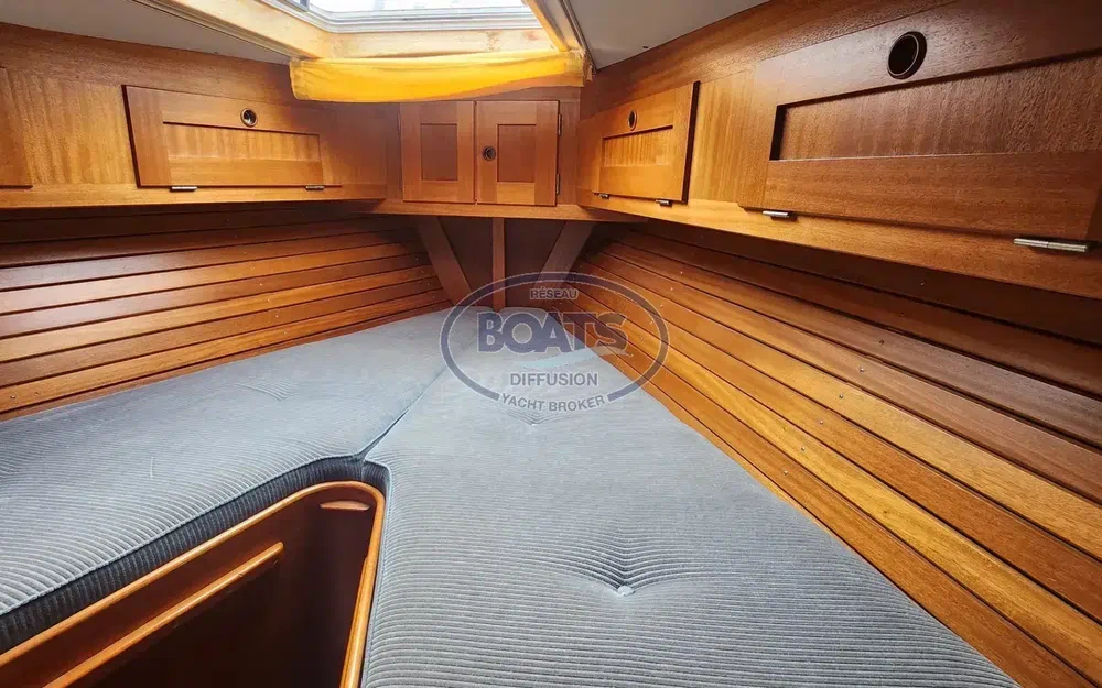 slider 11 Hallberg Rassy 36