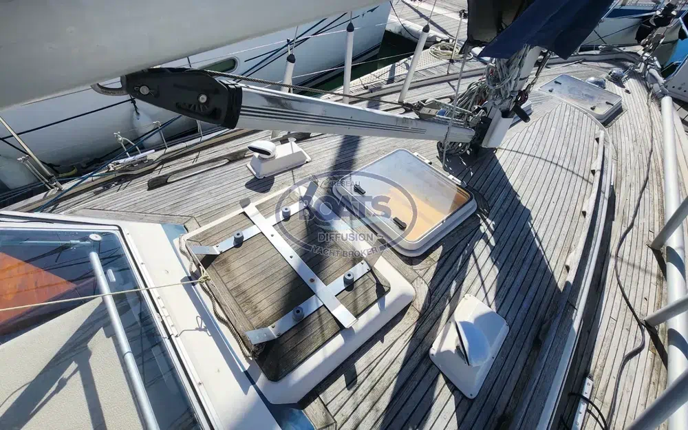 slider 14 Hallberg Rassy 36
