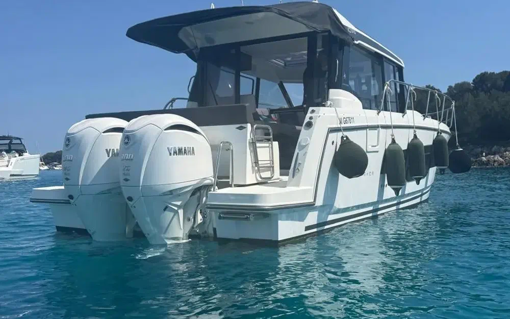 slider 2 Jeanneau Merry Fisher 1095