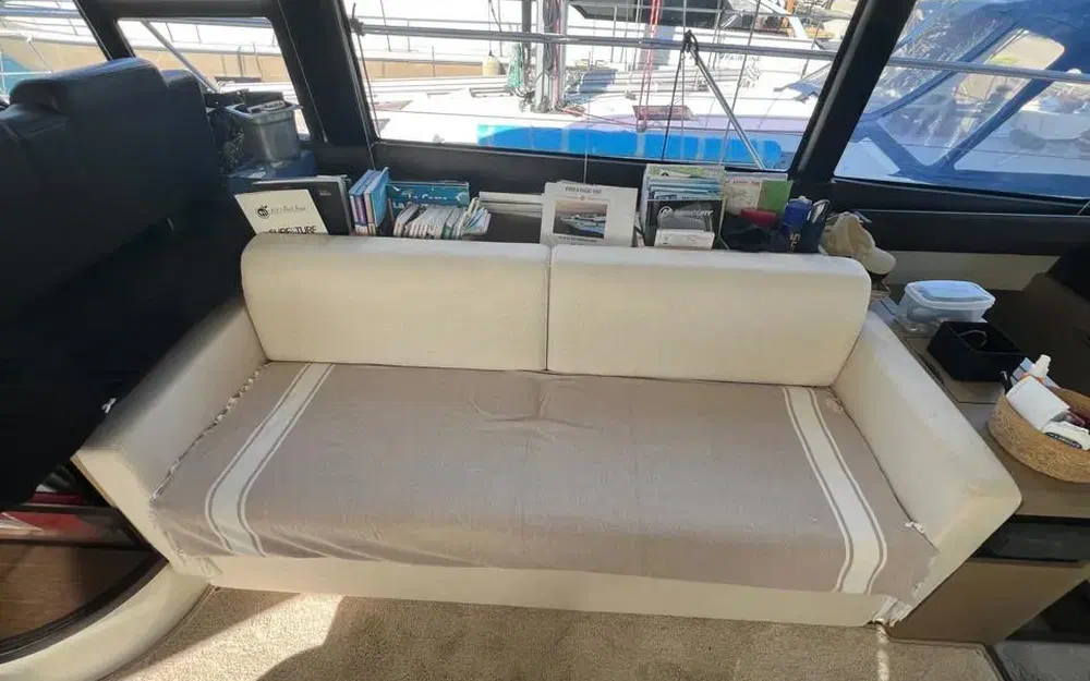 slider 15 Prestige Yachts 560 S