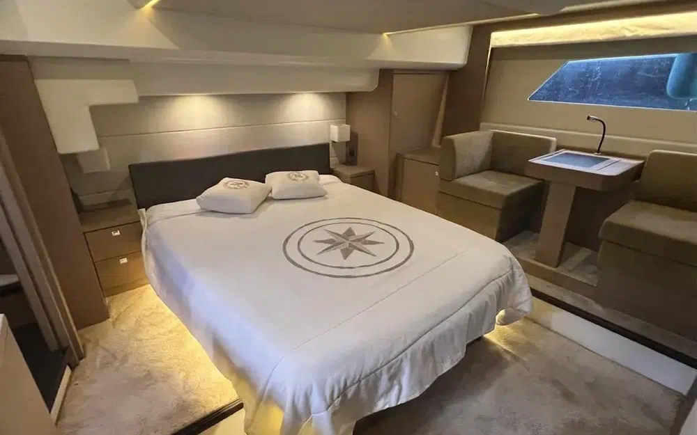 slider 16 Prestige Yachts 560 S