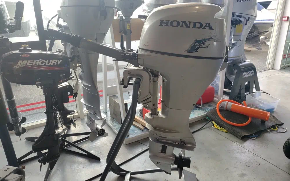slider 0 HONDA BF10 barre franche