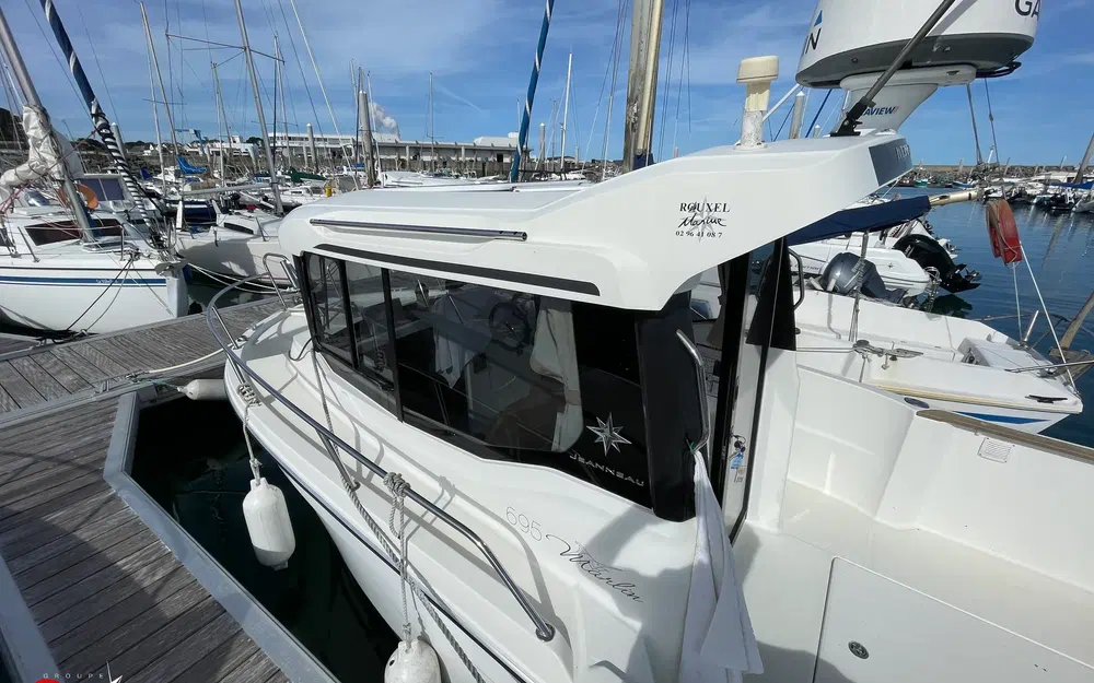 slider 10 Jeanneau Merry Fisher 695 Marlin