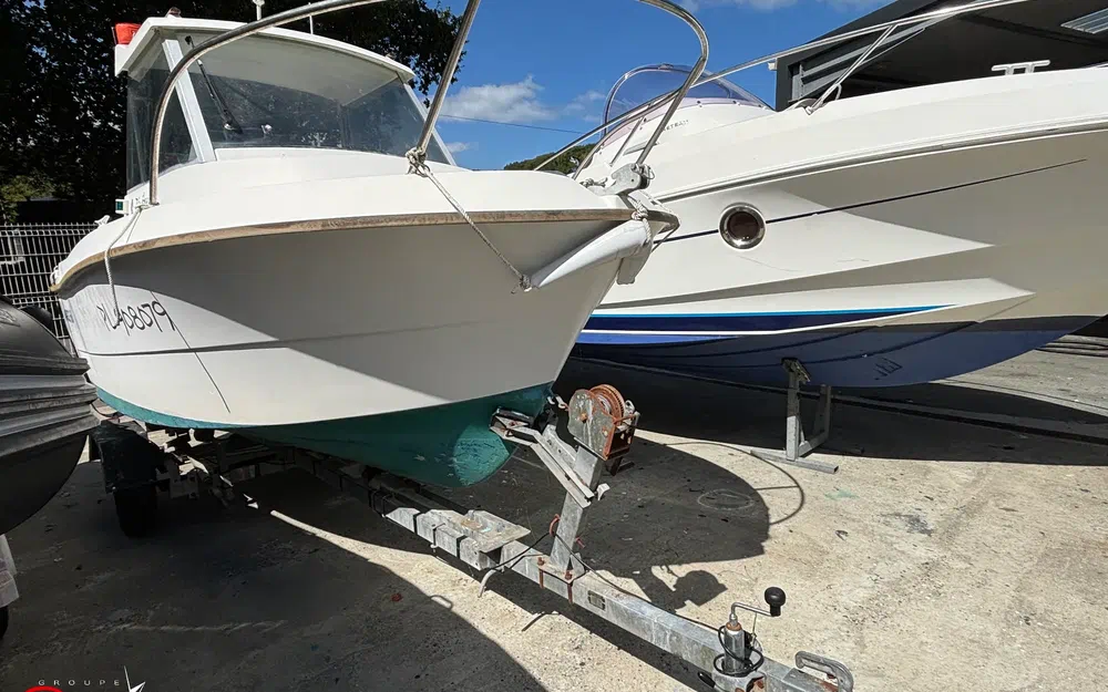 slider 1 Beneteau Antares 500 Calanque