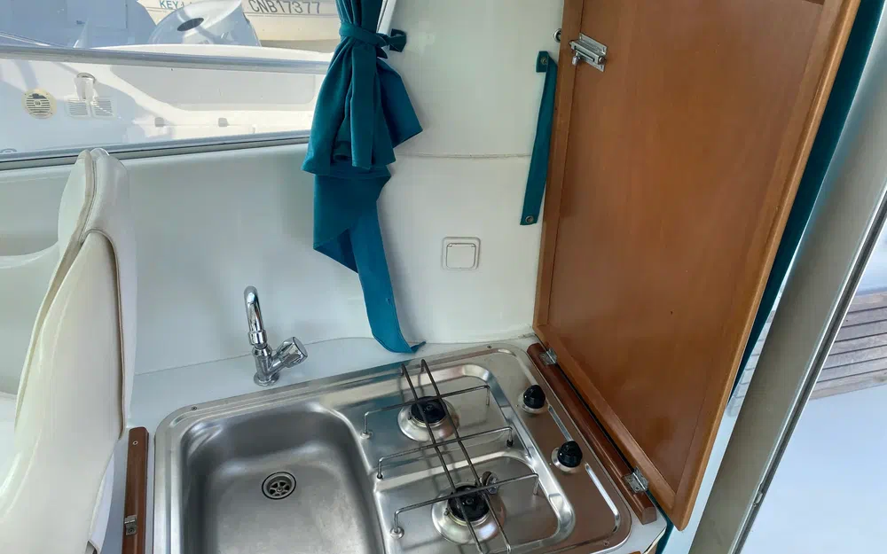 slider 9 Jeanneau Merry Fisher 750 CR