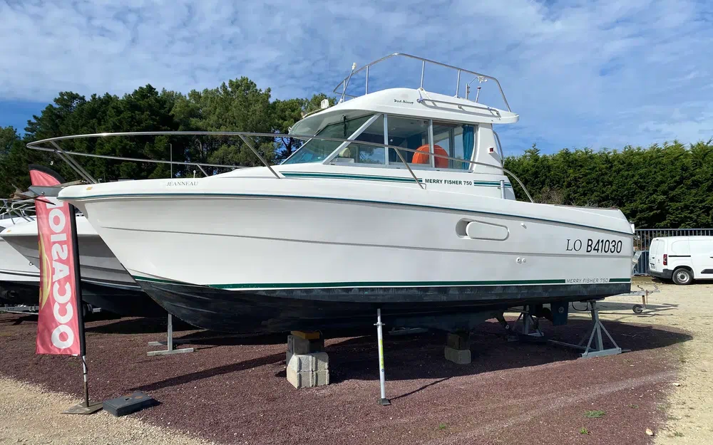 slider 0 Jeanneau Merry Fisher 750 CR