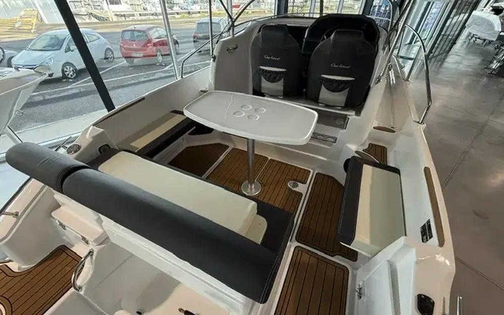 slider 2 B2 Marine Cap Ferret 752 Cruiser