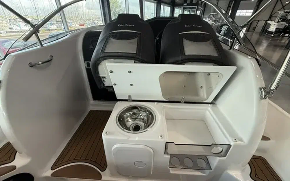 slider 3 B2 Marine Cap Ferret 752 Cruiser