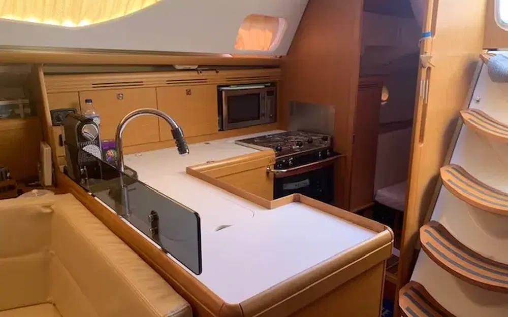 slider 11 Jeanneau Sun Odyssey 39 DS