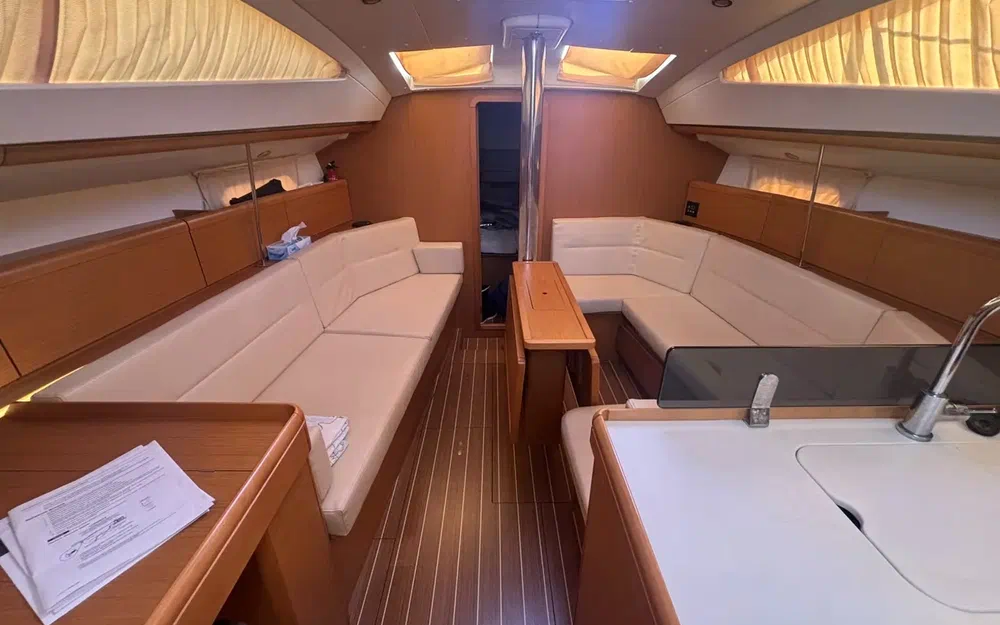 slider 13 Jeanneau Sun Odyssey 39 DS