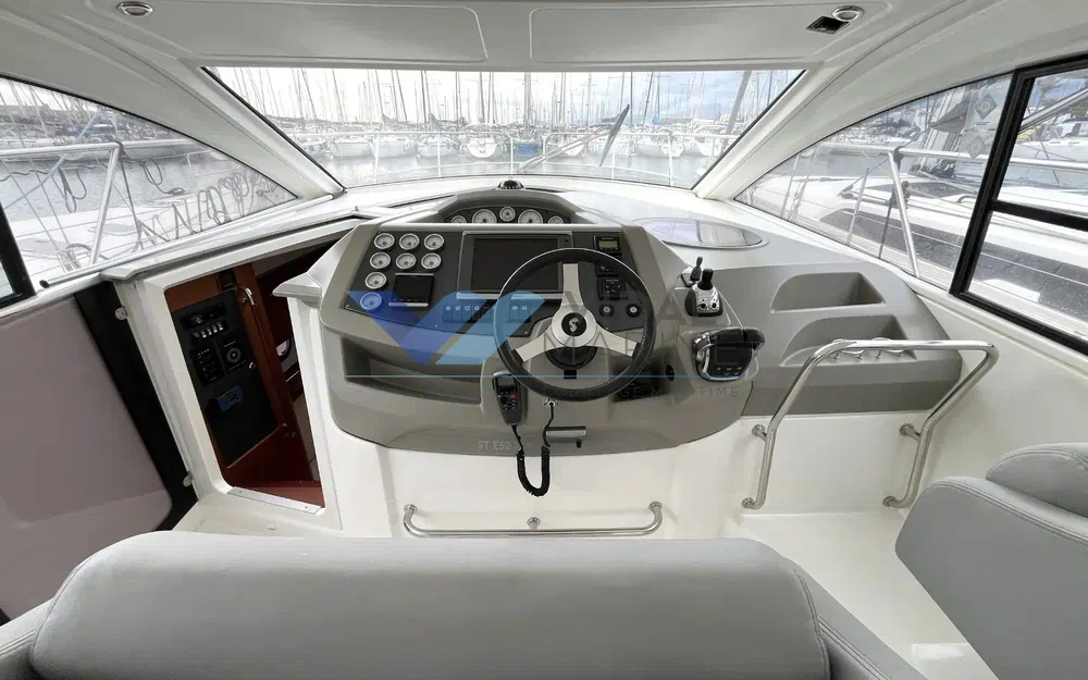 slider 12 Beneteau Gran Turismo 38
