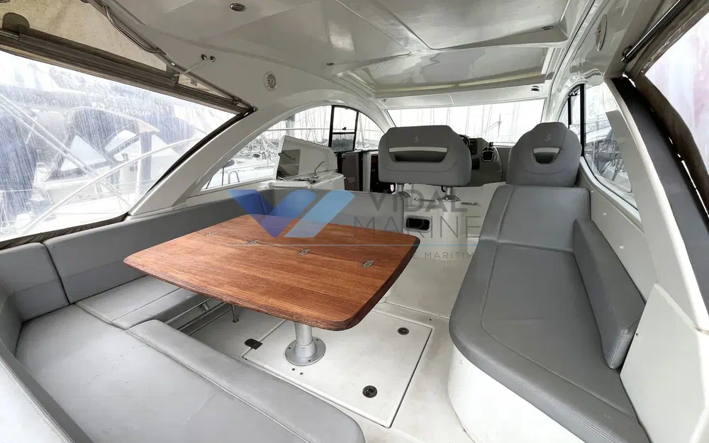 slider 1 Beneteau Gran Turismo 38