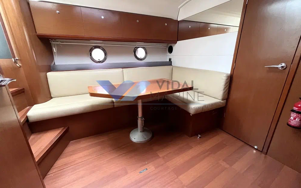 slider 5 Beneteau Gran Turismo 38