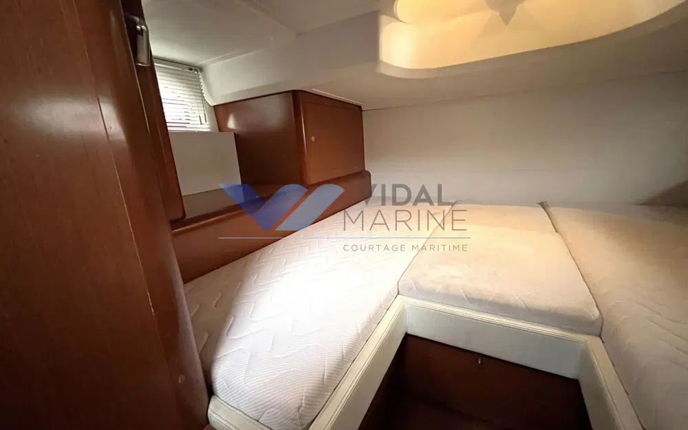 slider 8 Beneteau Gran Turismo 38