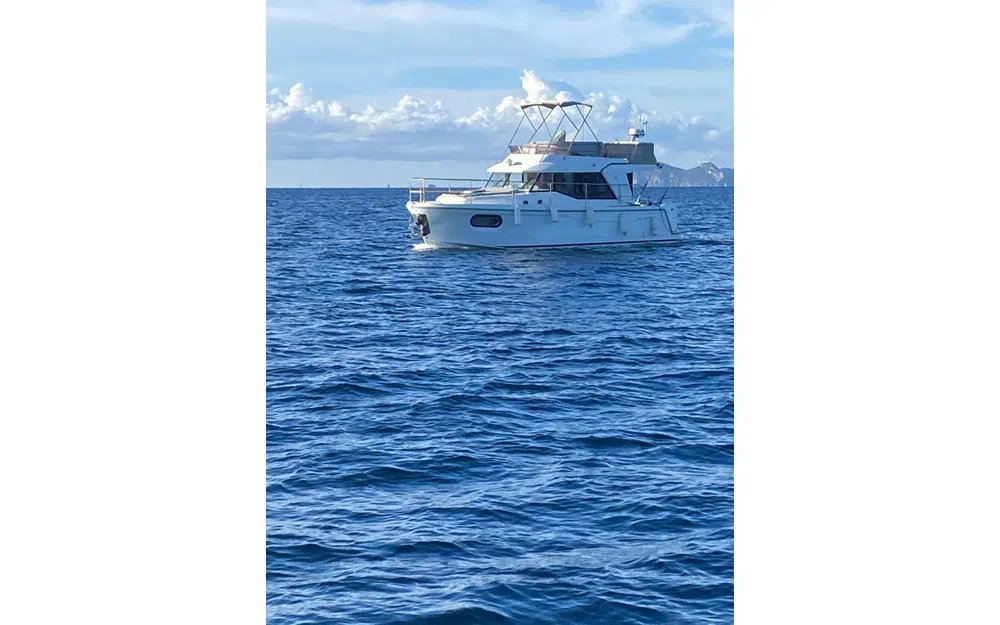slider 1 Beneteau Swift Trawler 30