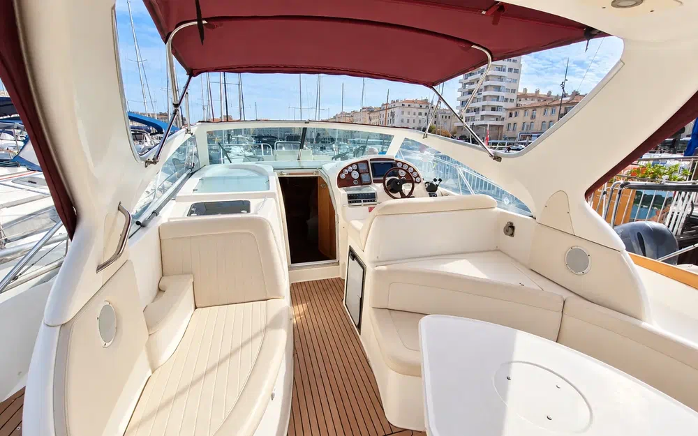 slider 11 Jeanneau Prestige 34 Open