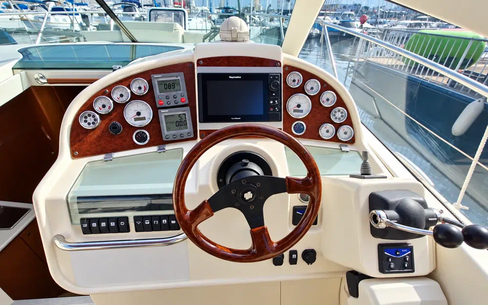 slider 7 Jeanneau Prestige 34 Open