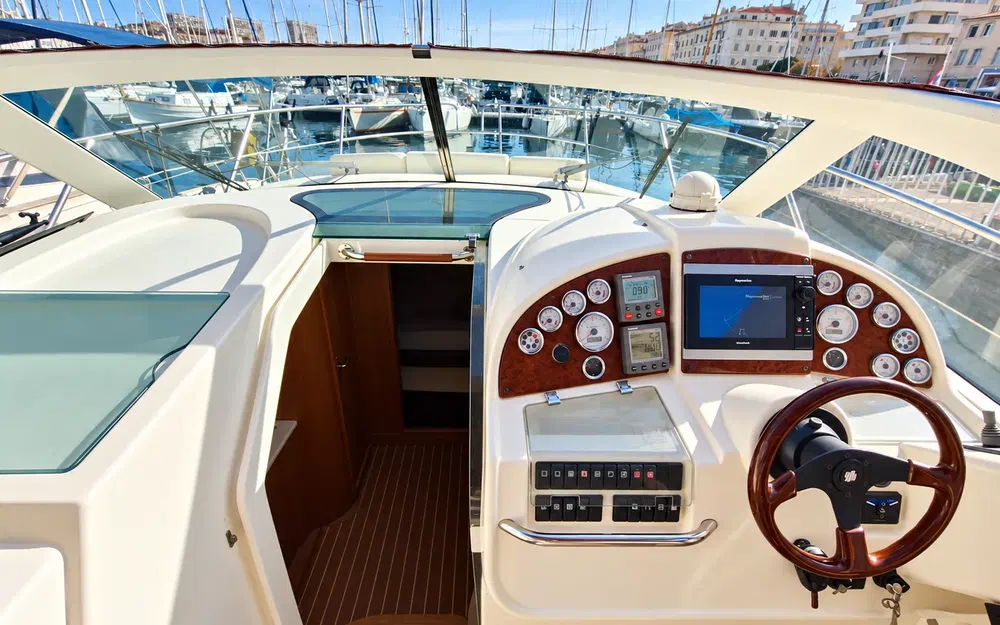 slider 5 Jeanneau Prestige 34 Open
